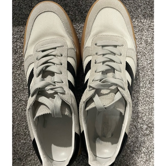 Hogan white suede trim sneaker - Picture 4 of 5